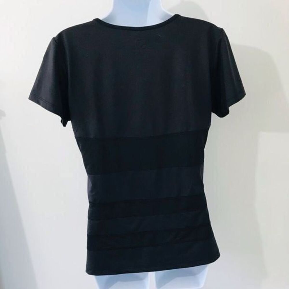 Eleven by Venus Williams black and dark blue t shirt size L.   A365